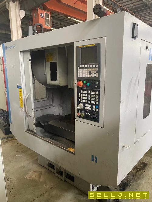 出售准新机：2018年美国哈挺710plus加工中心一台