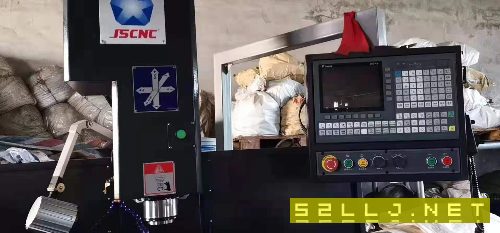 打包出售一台车铣复合一台数控铣