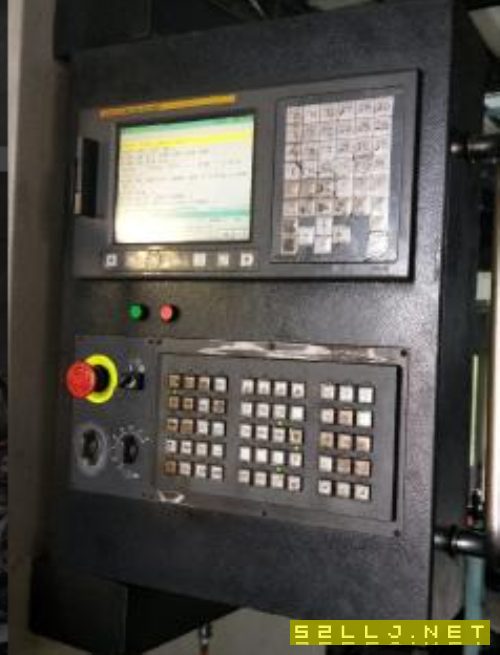 在位出售加工中心两台