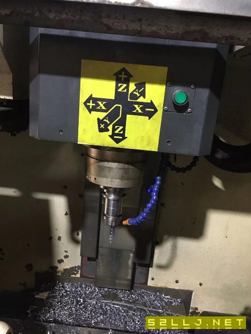 出售士元850加工中心一台