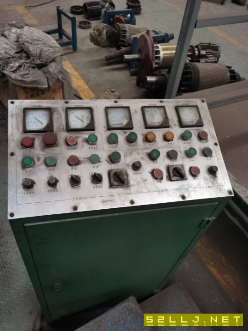 9成新1380&#215;4米外圆磨，安装少用，在位出售。