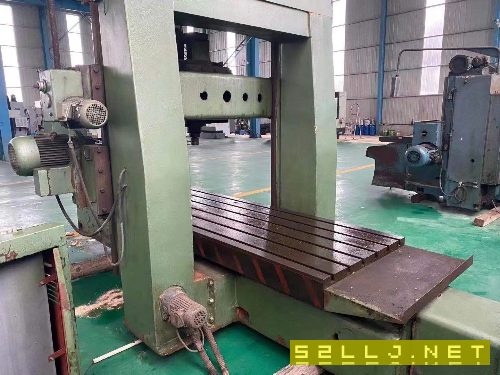 出售：12.5&#215;3米小龙门铣；少用不贵好开好用，喜欢的联系。