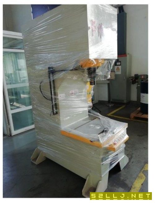出售63吨单臂压力机