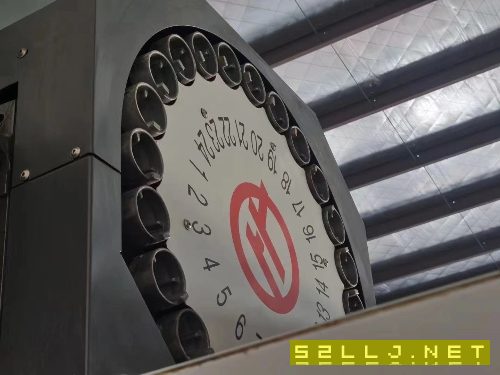 出售：美国哈斯6号机一台，bt40