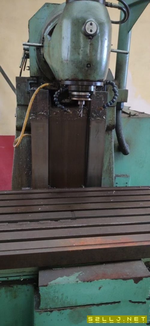 桂林数控万能升降台铣床XK5763A/2