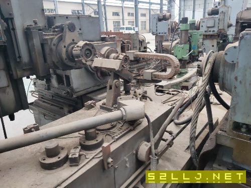 卧式三面三轴铣