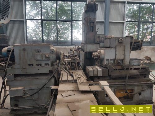 卧式三面三轴铣