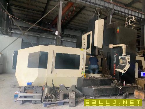 出售:永华3024重型龙门、二线一硬导軌、BT50皮带主轴6000转、三轴行程30002.