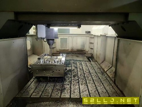 出售：台湾协鸿2190数控龙门铣，BT50主轴，齿轮头，6000转，三轴行程XYZ:20.
