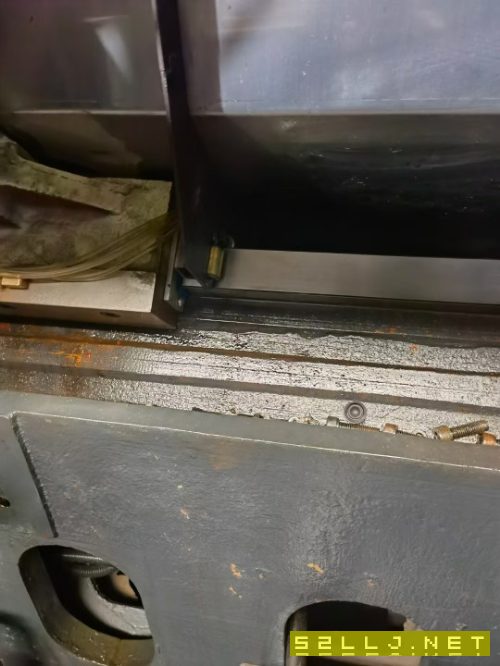 出售：台湾鼎峰SL208，现货两台，发那科系统，8寸中空液压卡盘，10工位刀塔.