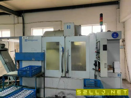 出售：同款两台精品哈挺GX1000PIUS加工中心、三轴行程1020540540，线轨、发.
