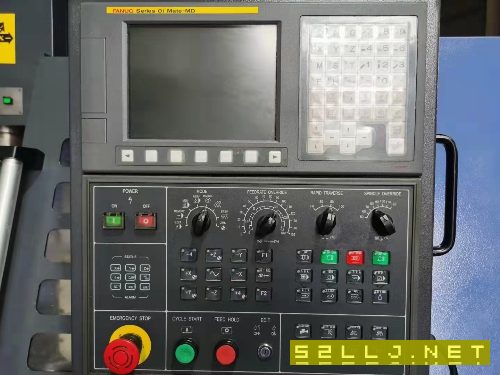 出售14年晁群V-10L，三轴线轨加工中心