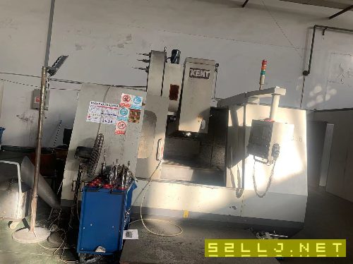 出售：台湾建德1370加工中心，bt50主轴