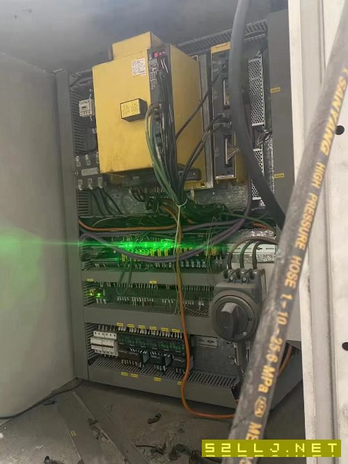 出售：同款三台台伟1160立式加工中心