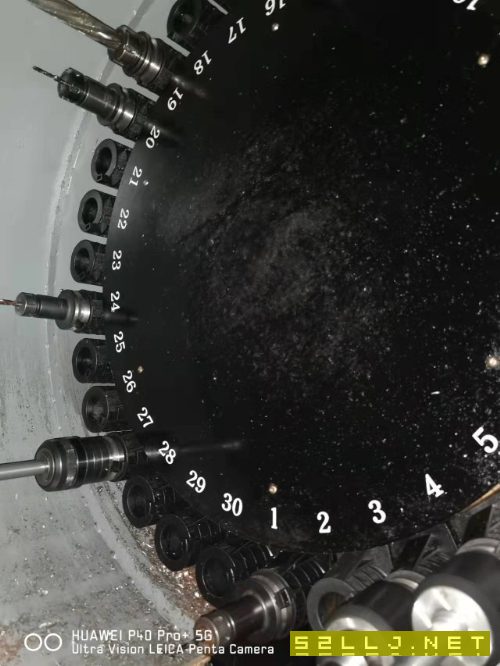 出售:2018年赫克立式加工中心，规格概述轴行程:1067x610x610