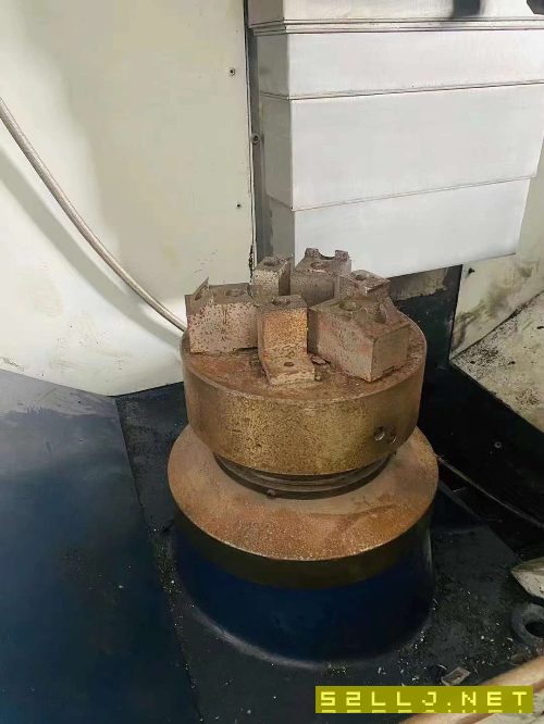 台湾荣田VL-46A数控立车在位出售，加工直径560mm，加工高度450mm12工位刀塔.
