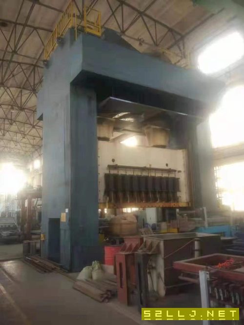 1600吨双点冲床工作台前后移动八成新优惠出售