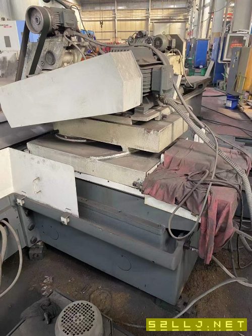 出售：正宗上海M1450x3000外圆磨床