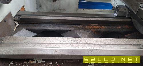 两台海威小数控车床，加工长度750