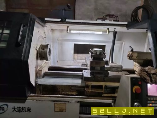 出售大连6150乘1米数控车一台