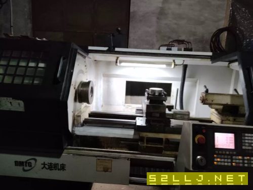 出售大连6150乘1米数控车一台