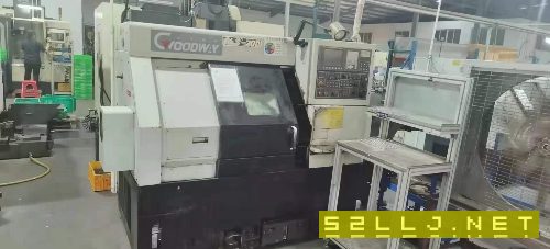 出售：同款5台2013年产程泰GLS200数控车床