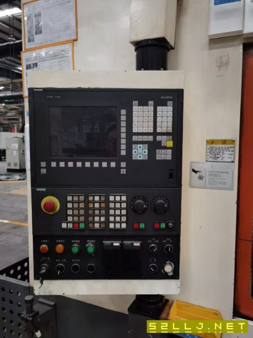 重庆YS3118CNC5五轴数控滚齿机在位出售。