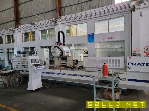 工厂在位普拉迪4500，BT30主轴。价格不贵