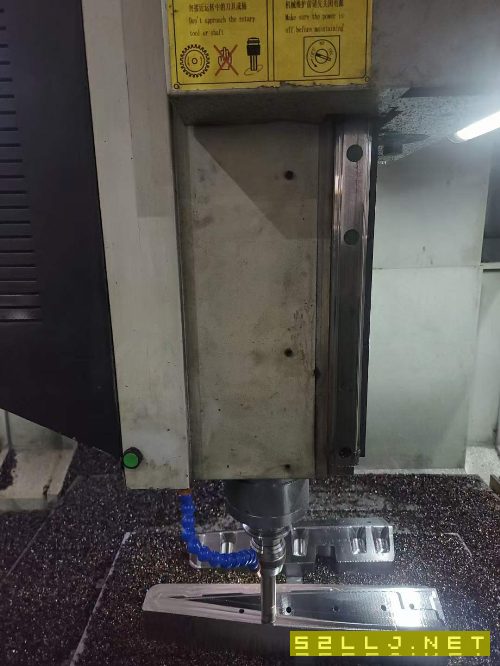 出售：工厂在位1613数控龙门铣一台，发那科MD系.