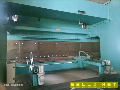 出售WF67K-1200T/12米数控折弯机