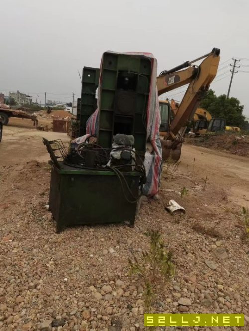 出售W11-88000三辊卷板机