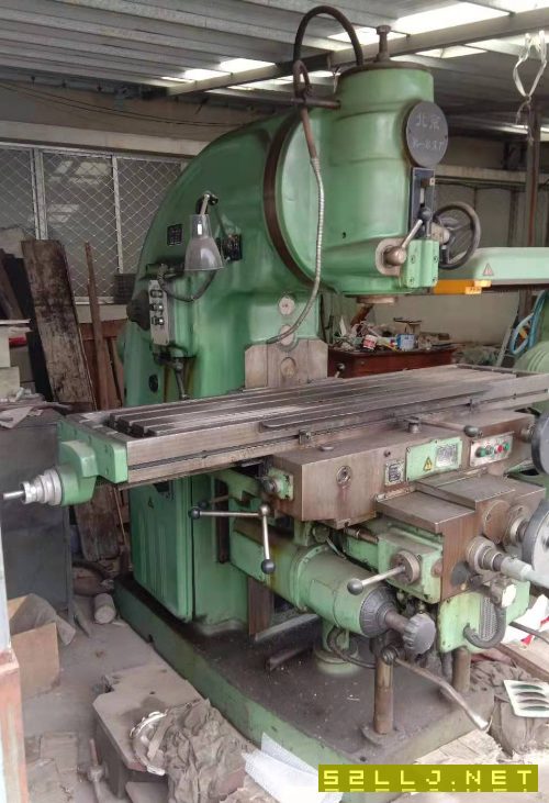 在位出售08年400K一台成色不错