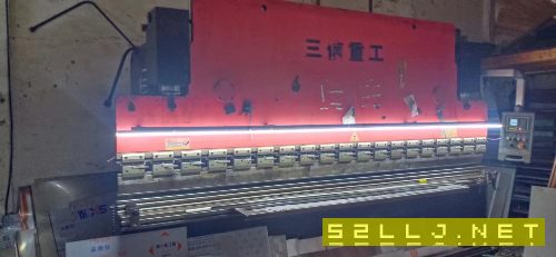 出售中信125吨四米数控折弯机