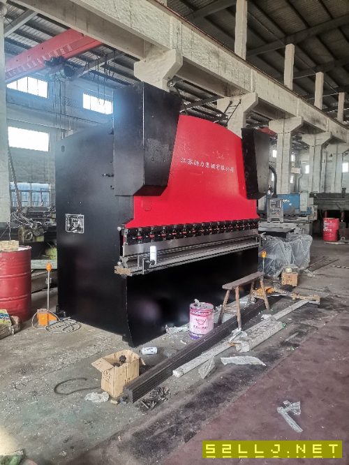 160T/3200双伺服数控折弯机