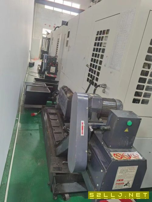 品牌：海天精工VMC-1000模具机（三台同款）