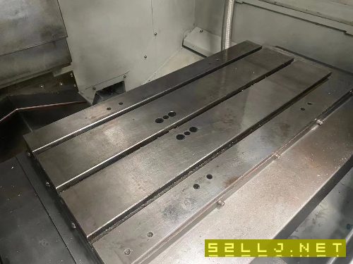 美国哈挺GX710plus加工中心，发那科系统，三轴线.