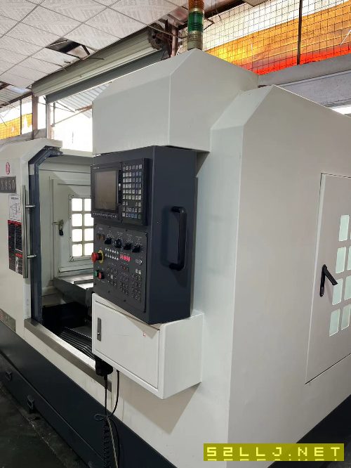 鼎泰850三轴硬轨模具机加工中心