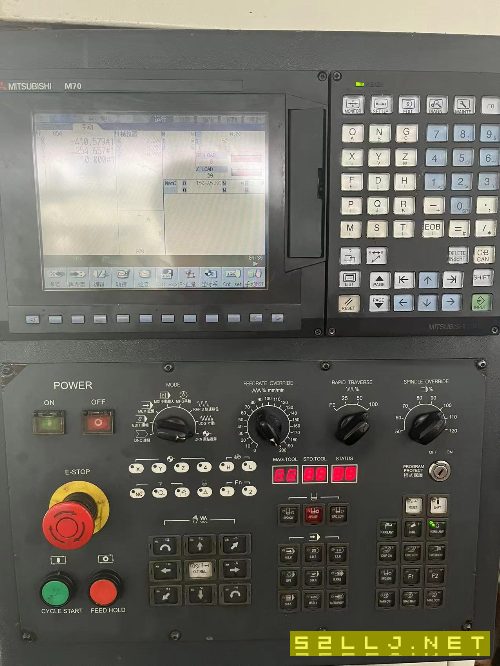 鼎泰850三轴硬轨模具机加工中心