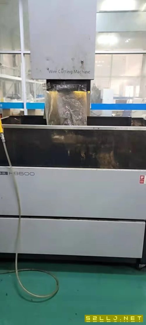 出售:2018年苏州三光HB600中走丝，在位出售。