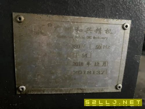 5台车床，6250云南机床普车一台。宝鸡8工位斜轨.