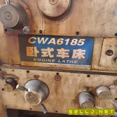 星火6185卧车，长度6米。导轨宽度600mm.带中心架.