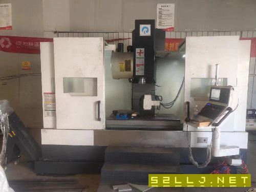 1380加工中心一台，三菱m80系统，两线一硬40主轴.