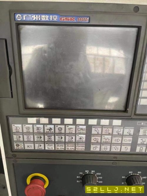 大连6180&amp;amp；#215；3米数控车