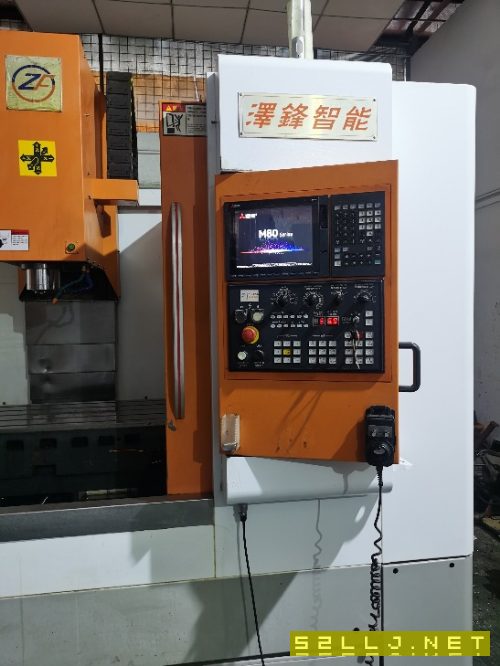 出售9.9成新泽锋1060三轴硬轨模具加工中心