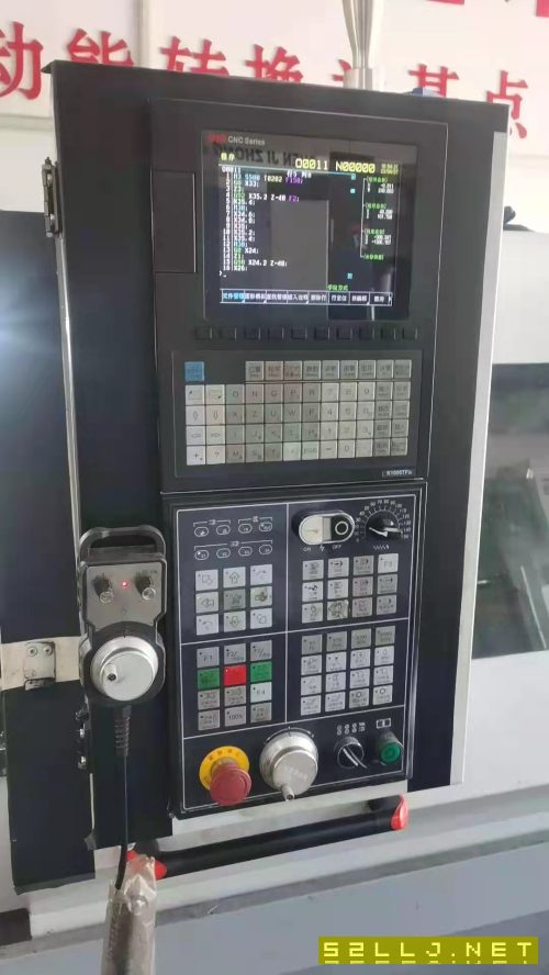 出售21年6150乘2米数控车