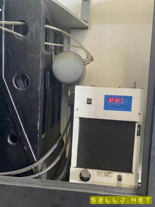 台群1580加工中心一台