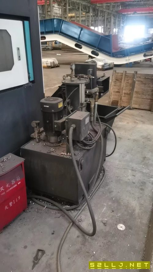 出售:新诺1016数控龙门，行程1650/1100/600，中心出水.
