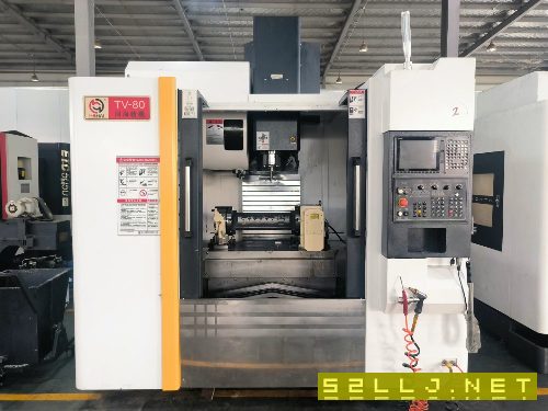 2021年河海855加工中心，三菱m80系统，带古田250四轴.