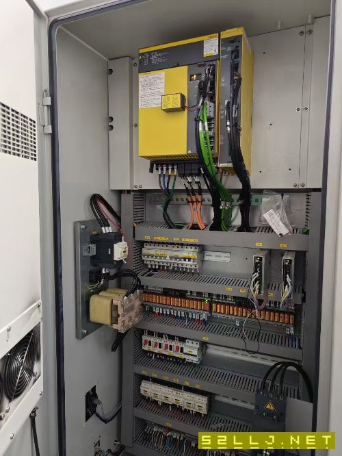 国盛855重型加工中心，工作台1050&amp;amp；#215；500行程85.