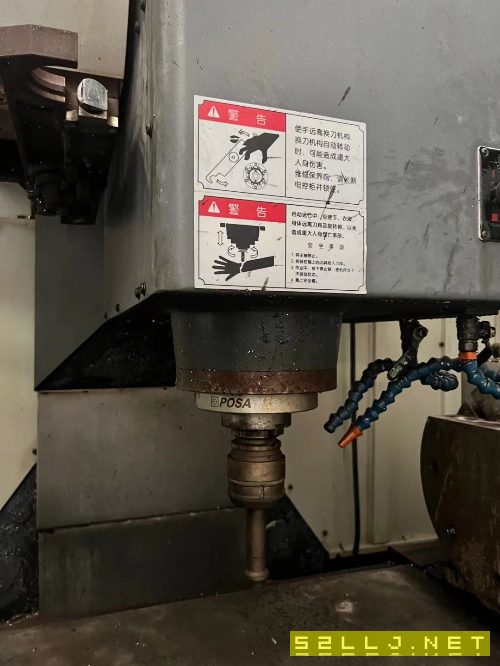 刚到江南1160加工中心，发那克系统带USB的，两线一硬.
